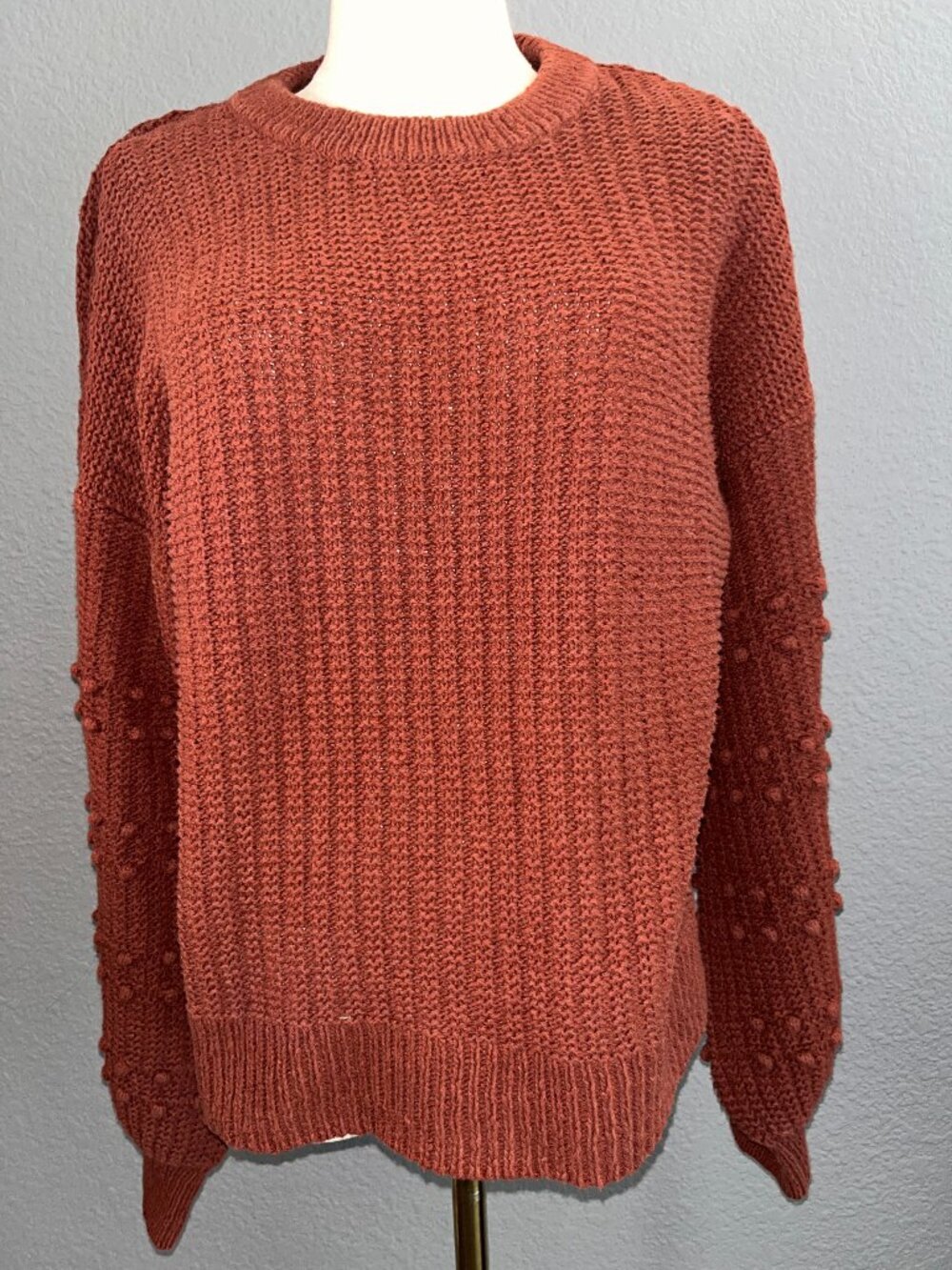 MADEWELL BOBBLE POM-POM SLEEVE PULLOVER CREW NECK SWEATER IN BURNT RUST- L